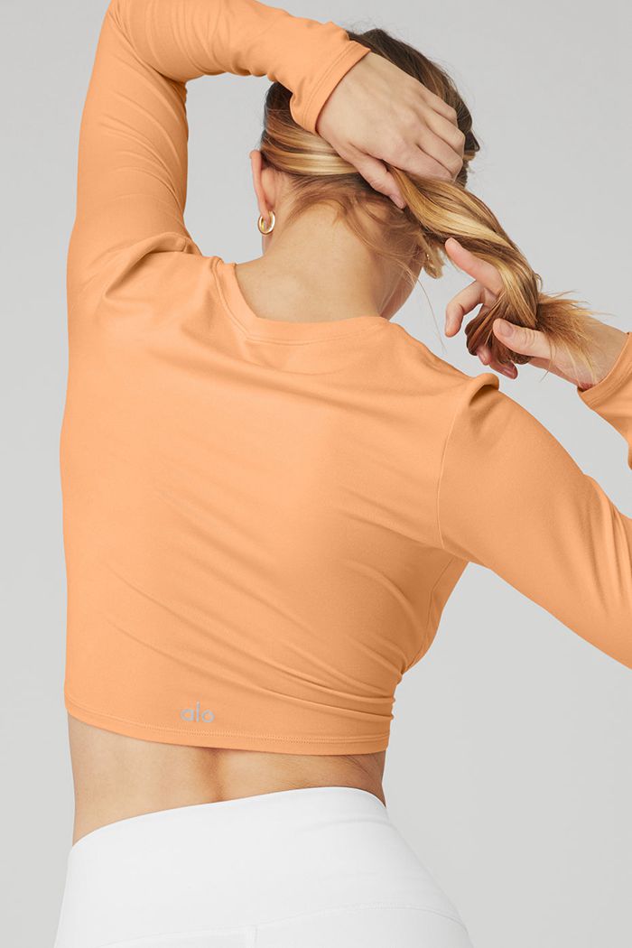 Alo Yoga Alosoft Crop Finesse Long Sleeve Dam Orange | 3780521-AK