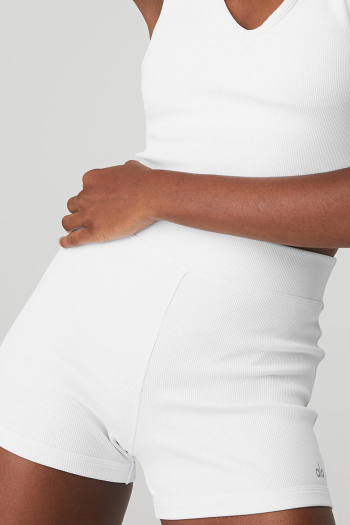 Alo Yoga Goddess Ribbed High-Midja Hot Short Dam Vita | 1963527-UL