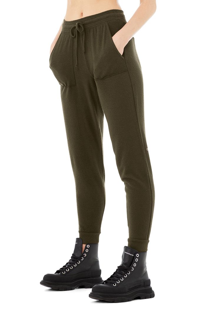 Alo Yoga Soho Sweat Byxor Dam Mörkolivgröna | 3074152-PX